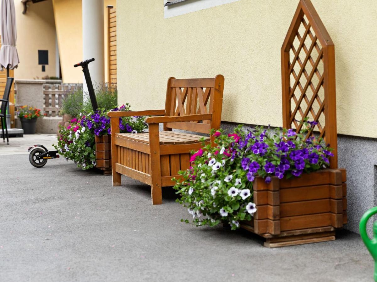 Spacious Apartment In Grossarl With Garden Exterior foto